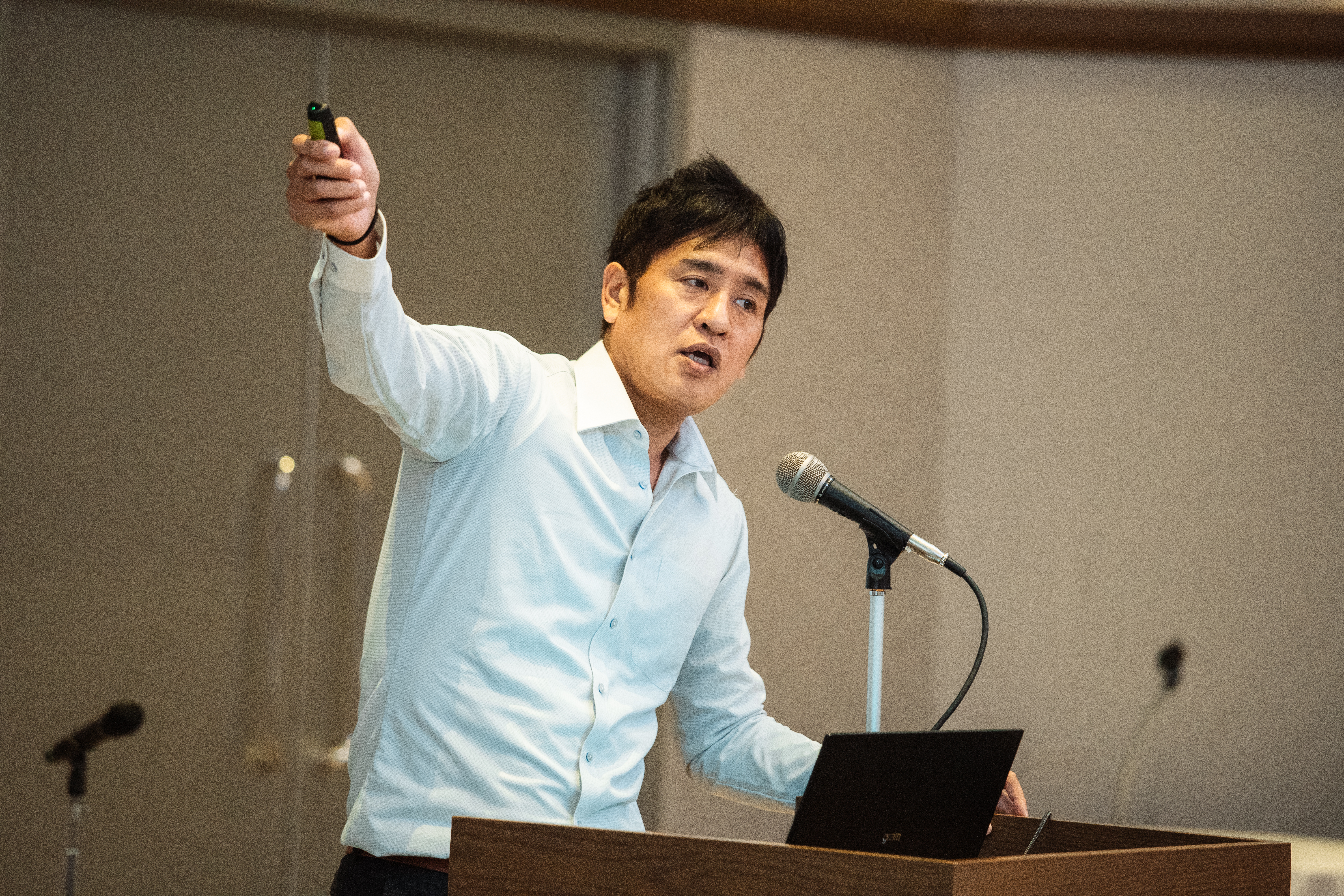 代表からの発表